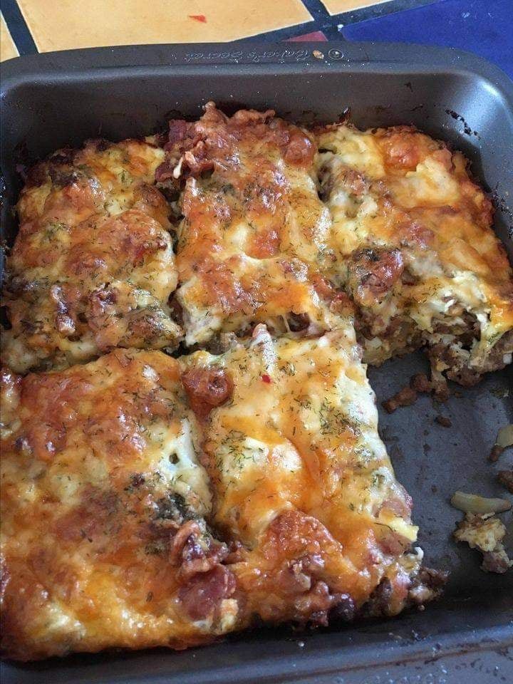 Low-Carb Bacon Cheeseburger Casserole