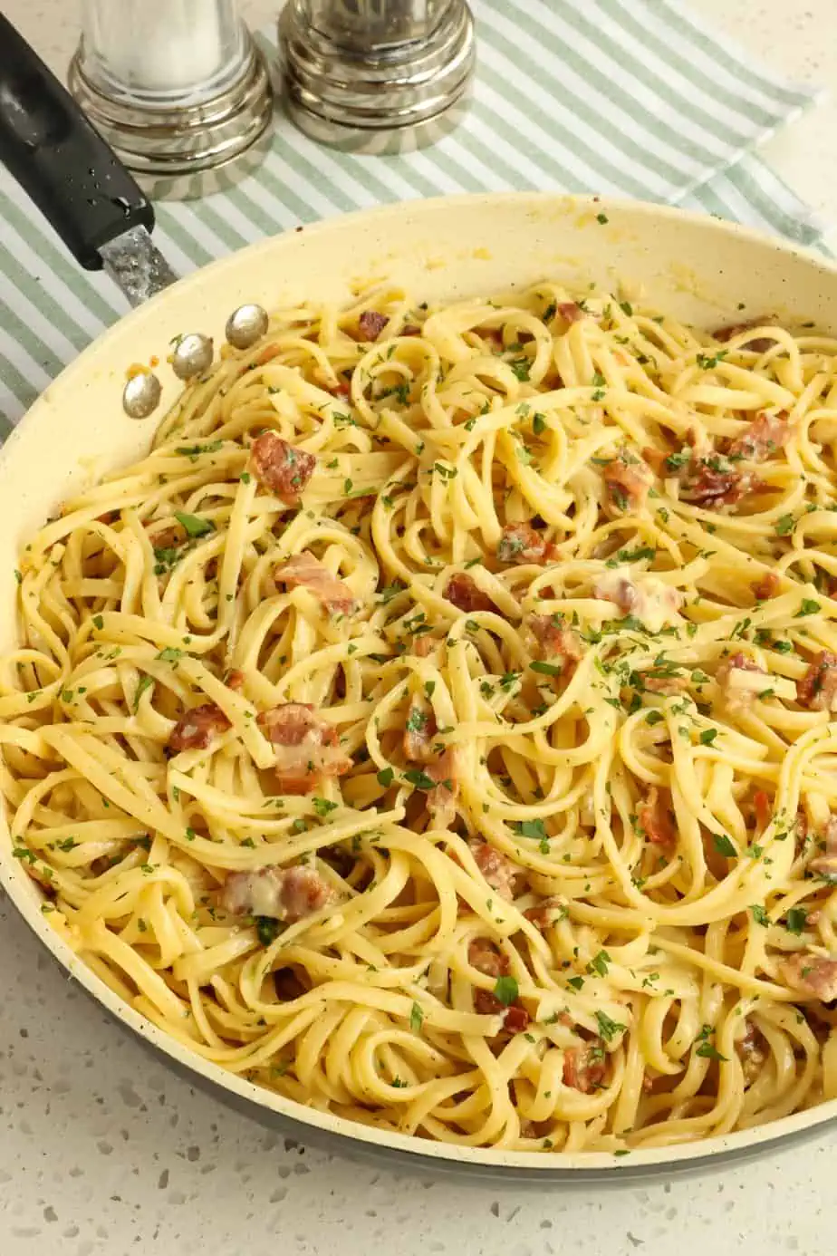 PASTA CARBONARA