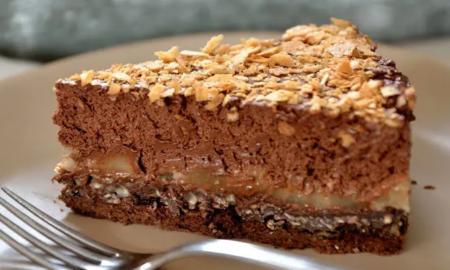 Crispy-soft chocolate-pear cake