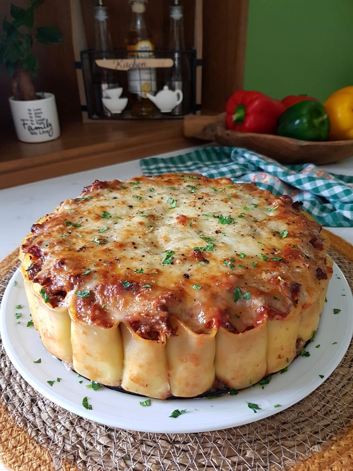 STUFFED RIGATONI PIE (PACCHERRI)